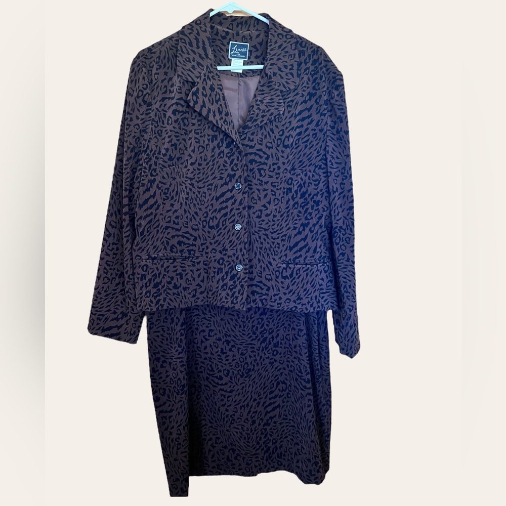 80’s Vintage Animal Print Suit by Lennie for Nina Leonard
